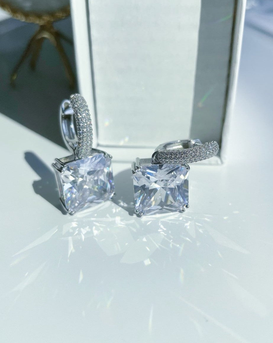 Luxe Cube Earrings 