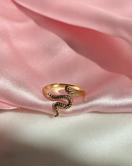 Fine Snake Ring