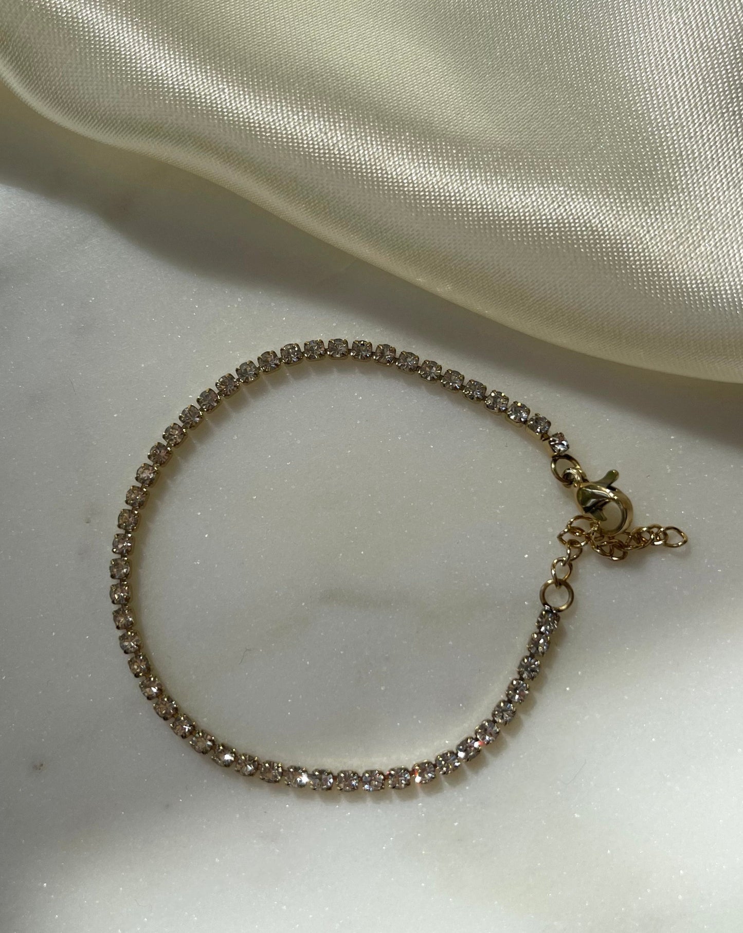 Dainty Tennis Armband